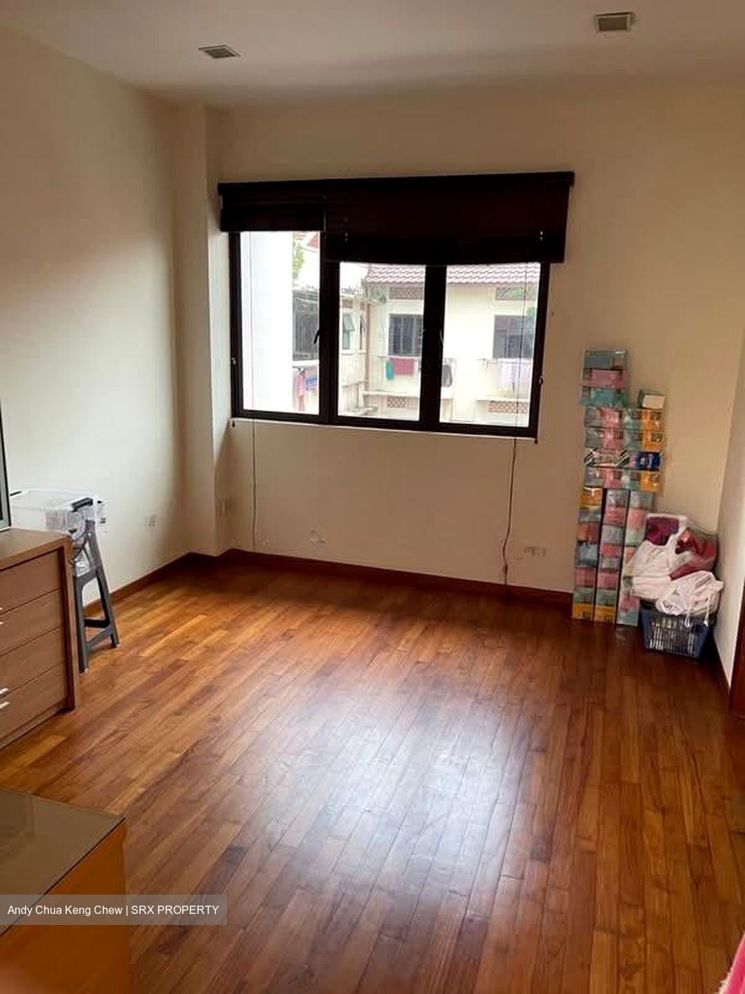Onan Road (D15), Terrace #578647511